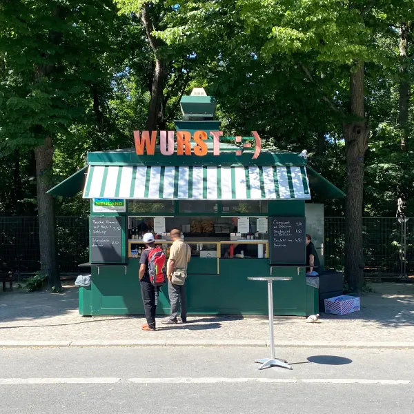 Wurst :-) am Brandenburger Tor