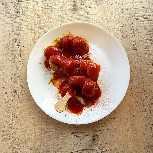 Currywurst ohne Darm bei Wurstmaxe